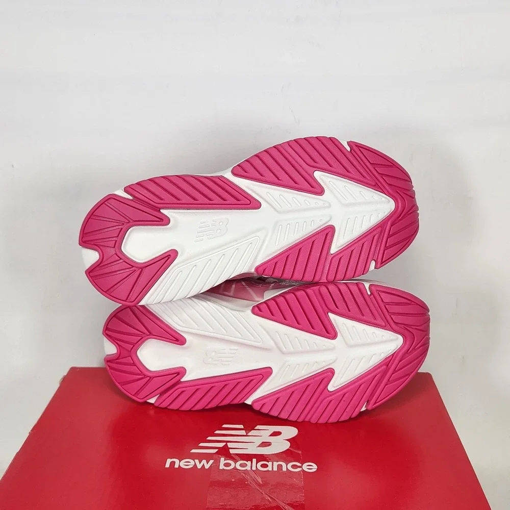 New Balance Rave Run v2 Sneakers Kids Size 11 WIDE Pink Pink Athletic Shoes